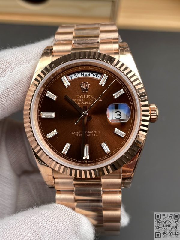 NOOB　ロレックスデイデイト40ｍｍ 228235ローズゴールド　ブラウン文字盤　ダイヤインデックス　3255ムーブメント スーパーコピー