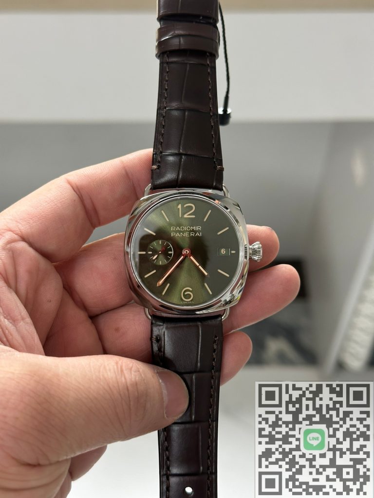 VS工場 パネライ ラジオミール クアランタ40mm PAM01386 グリーン文字 