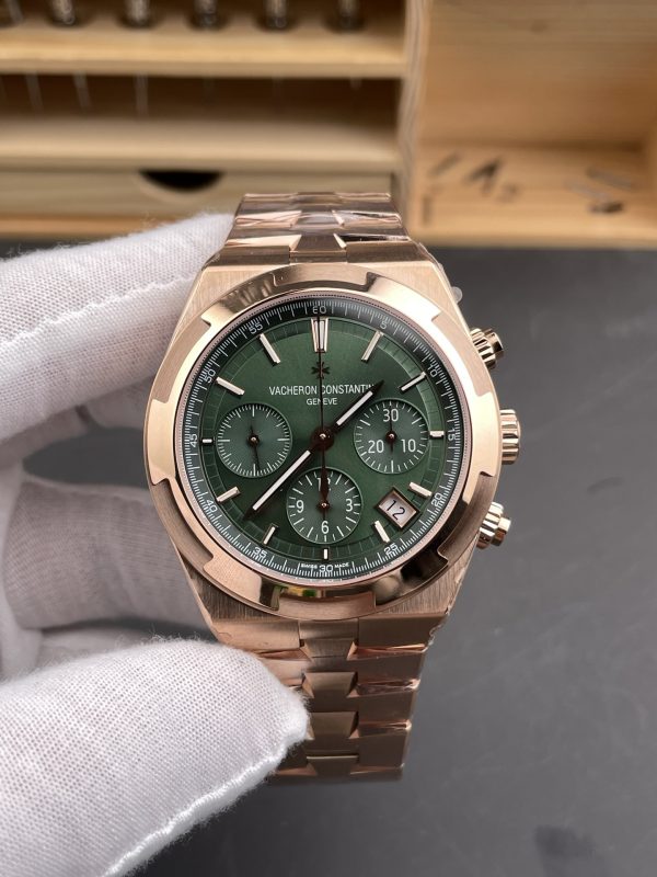 8F工場　ヴァシュロンコンスタンタン　オーヴァーシーズ42.5 mm　ダークグリーン文字盤　ピンクゴールド　5200ムーブメント　スーパーコピー