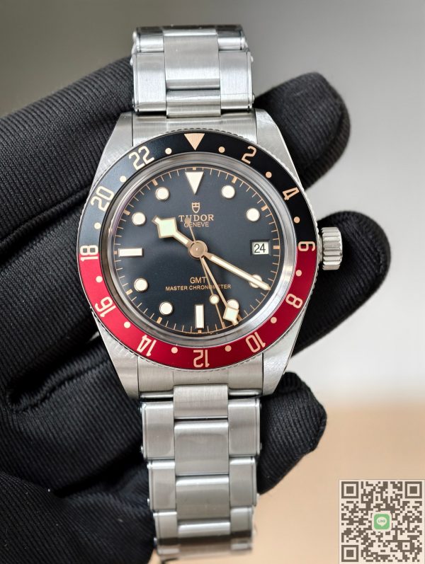 ZF工場　チューダー 　ブラックベイ 58 GMT　39ｍｍ　ブラック文字盤　スチール製ブレスレット