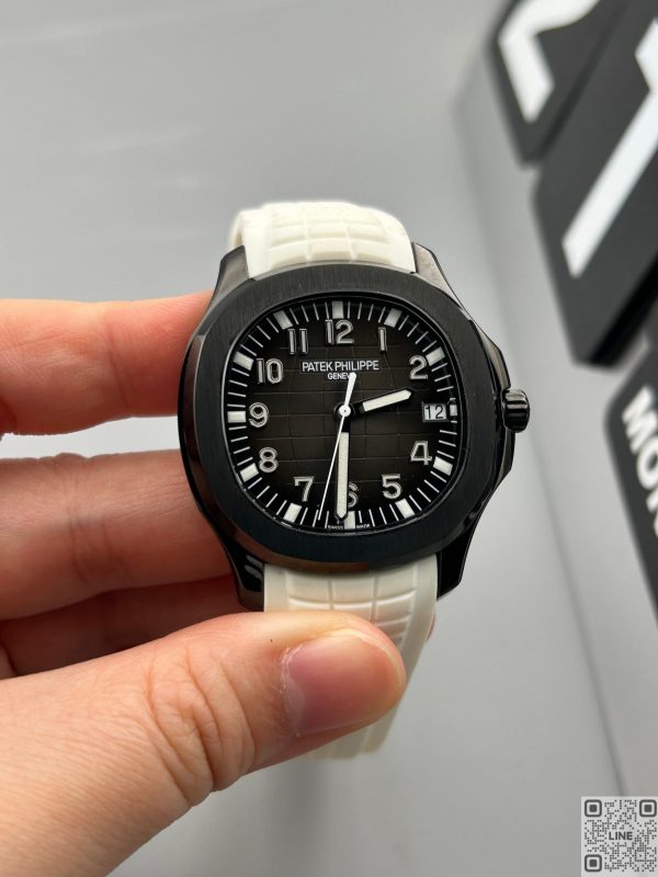 3K工場　3K工場　パテックフィリップ　アクアノート40ｍｍ 5167 　ブラック文字盤　ホワイトラバーベルト　一体式Cal.324SCムーブメント スーパーコピー