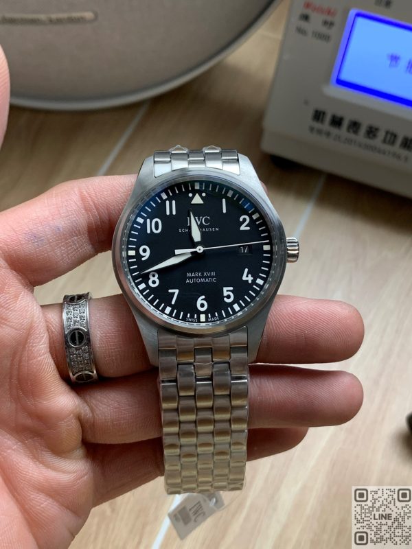 V7工場　IWC　パイロット　マーク XVIII IW327015　40mm　ブラック文字盤　ステンレススチール　	Cal. 35111ムーブメント　スーパーコピー