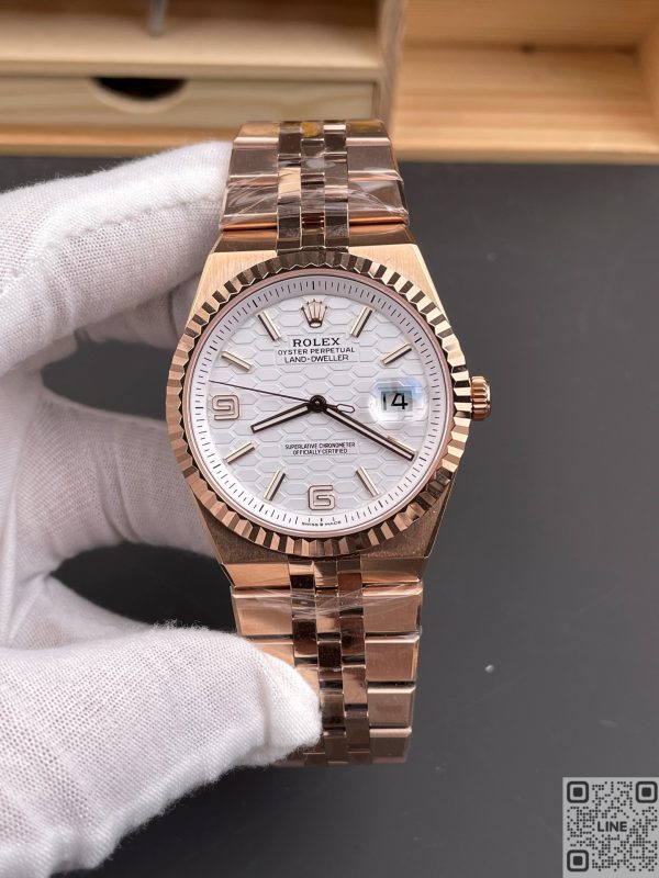 NOOB工場　ロレックス　ランドドゥエラー40mm　ホワイトハニカムモチーフ文字盤　フラットジュビリーブレスレット　ローズゴールド　7135ムーブメント　スーパーコピー