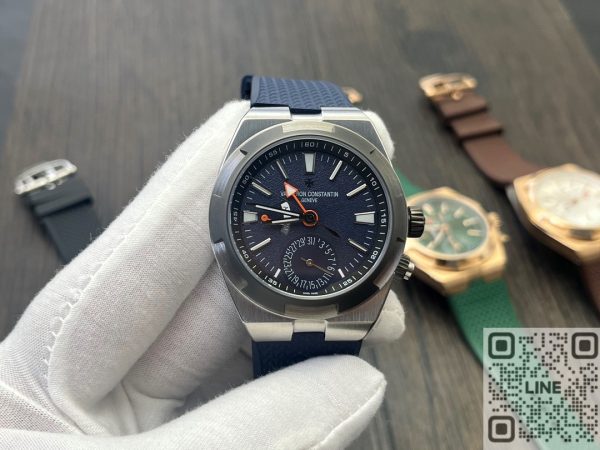 MKF工場　ヴァシュロン・コンスタンタン　オーヴァーシーズ7910V-000T-B922　デュアルタイム・エベレスト　41mm　ブルー文字盤　5110 DT自動巻ムーブメント　ラバーストラップ　スーパーコピー