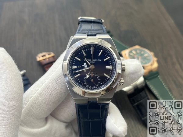 MKF工場　ヴァシュロン・コンスタンタン　オーヴァーシーズ　デュアルタイム　7920V/210A-B334　41mm　ブルー文字盤　ステンレススチール　5110 DT自動巻ムーブメント　レザーストラップ　スーパーコピー