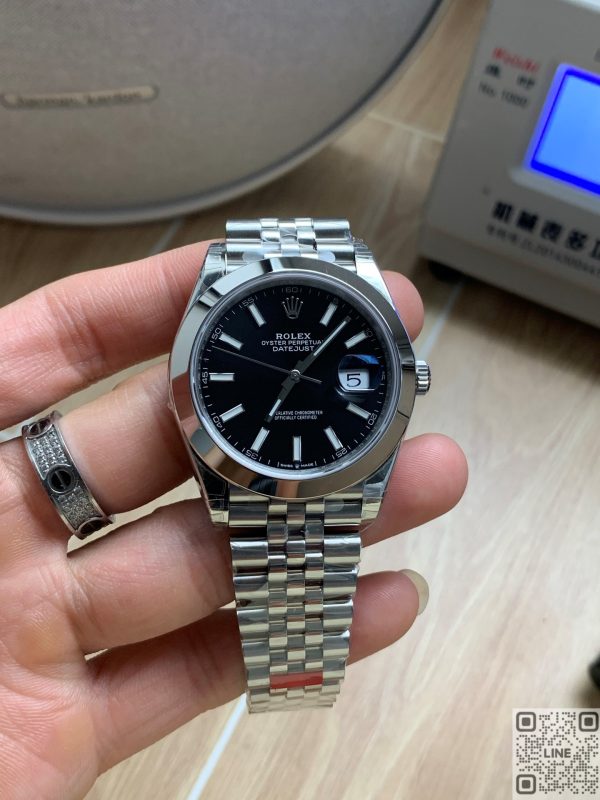 NOOB工場　ロレックス　デイトジャスト　126300　ブラック文字盤　ドーム型ベゼル　ジュビリーブレス　41mm 　3235ムーブメント　スーパーコピー