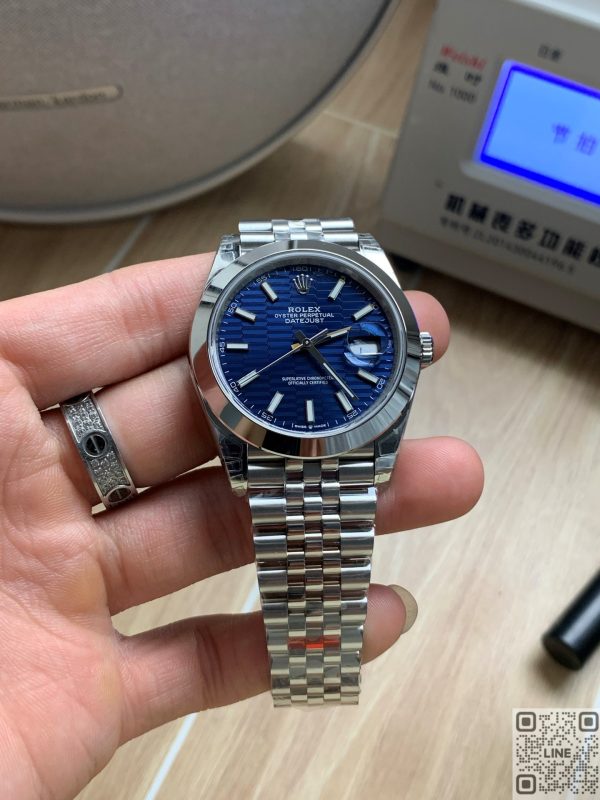 NOOB工場　ロレックス　デイトジャスト　126300　ブルーフルーテッド文字盤　ドーム型ベゼル　41mm 　3235ムーブメント　スーパーコピー (复制)