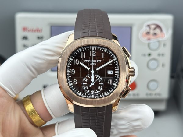 P1工場　パデックフィリップ　アクアノート5968　42.2cm　ブラウン文字盤　ローズゴールド　CH 28-520 Cムーブメント　スーパーコピー