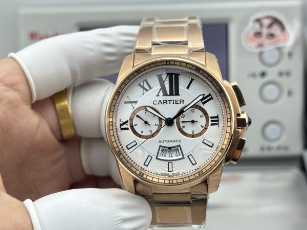 AP工場　カリブル ドゥ カルティエ　W7100047　42mm　ホワイト文字盤　　ローズゴールド　cal.1904MC自動巻ムーブメント　スーパーコピー