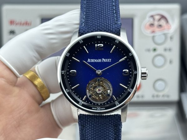 AP工場　オーデマ・ピゲ　CODE 11.59シリーズ　41mm　ブルー文字盤　ラバーストラップ　Cal.2950自動巻きトゥールビヨンムーブメント