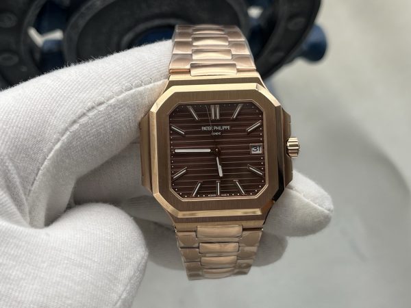 PPF工場　パテックフィリップ　Cubitusキュビタス5821　サンバーストブラウン文字盤　45mm　ローズゴールド　一体式Cal.26-330 SCムーブメント搭載　